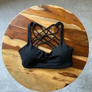 Lululemon Free to be Wild Bra Black Size 6
